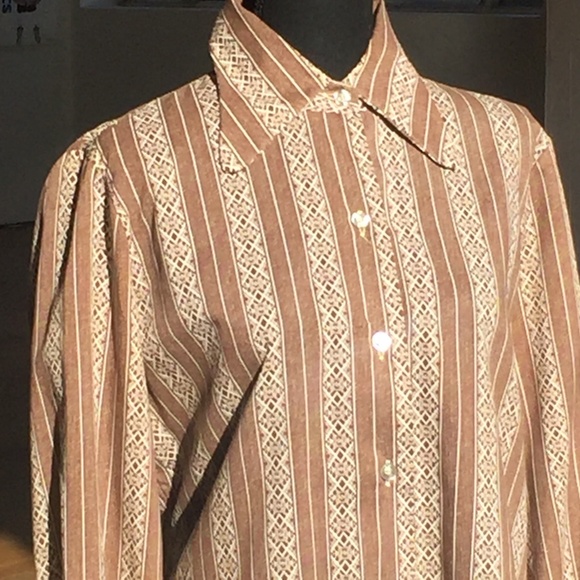 Vintage brown and cream/ivory vertical print long sleeve button down shirt - Picture 3 of 6
